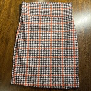 NWOT fall check pull-on skirt by HYFVE in S